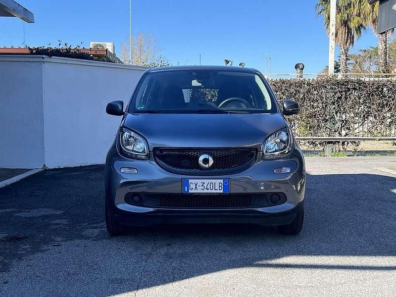 Usata Smart ForFour Passion 90 CV (66 kW) 2019 Grigio Utilitaria