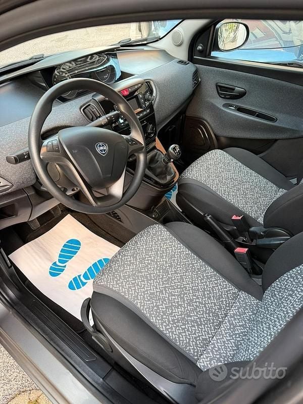 Usata Mitsubishi Space Star Intense 71 CV (52 kW) 2021 Bianco Utilitaria