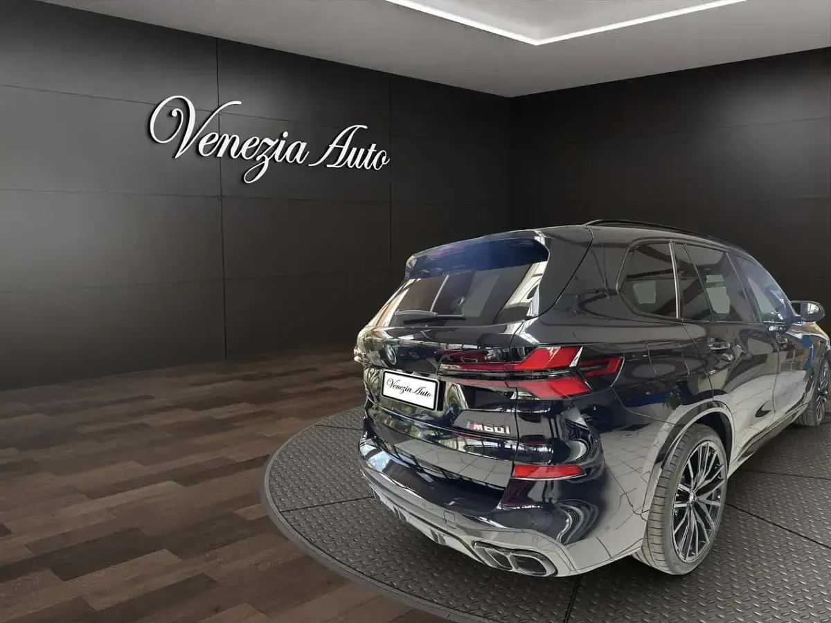 Usata BMW X5 M Sport 529 CV (389 kW) 2025 Nero SUV