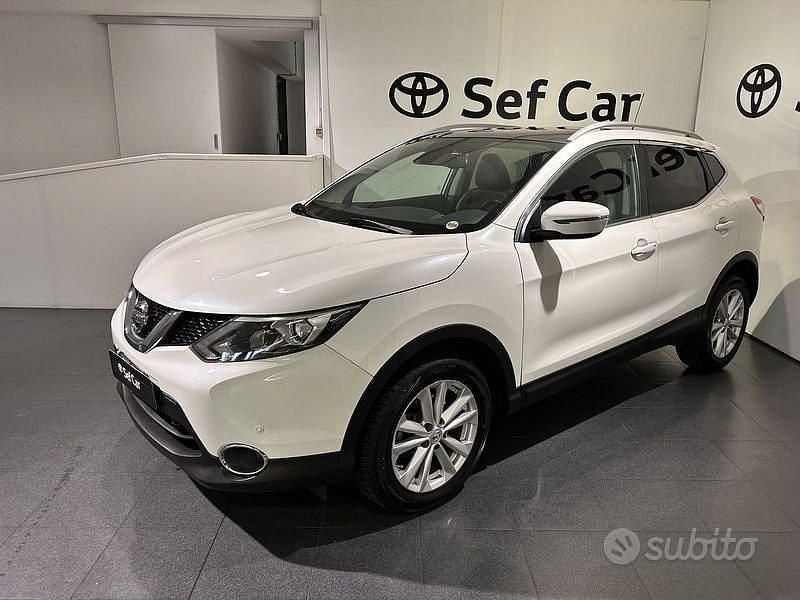 Usata Nissan Qashqai Tekna 131 CV (96 kW) 2017 Bianco SUV