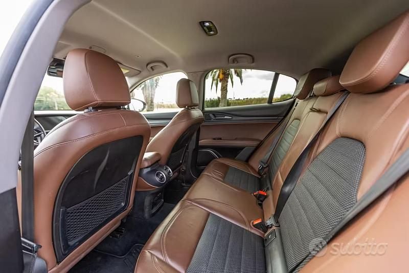 Usata Alfa Romeo Stelvio Executive 180 CV (132 kW) 2018 Bianco SUV