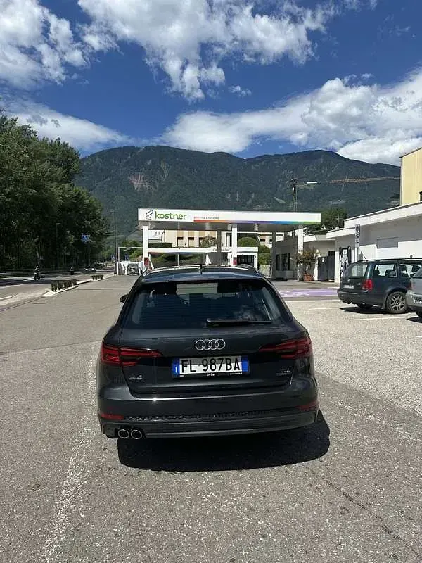 Usata Audi A4 Sport 190 CV (139 kW) 2017 Grigio Station wagon