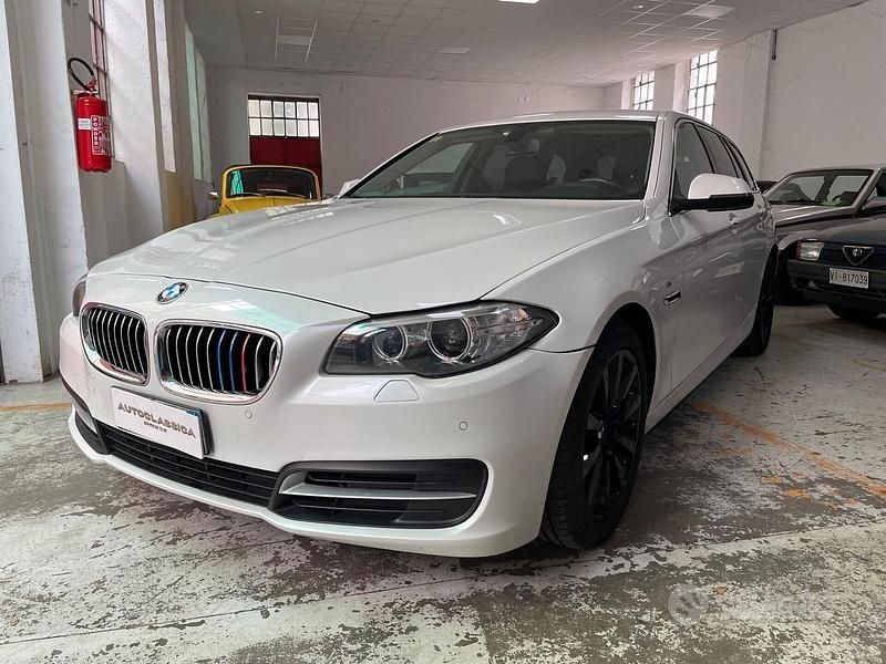 Bianco Usata 2016 BMW 520 Luxury Line Station wagon | 13.499 € (Ottimo prezzo) - Immagine 1/4