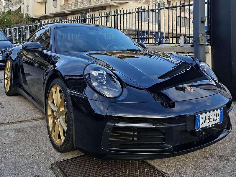Usata Porsche 911 Carrera 385 CV (283 kW) 2022 Nero Coupé