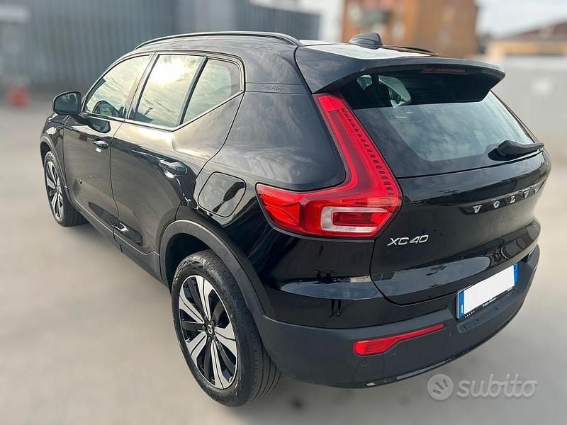 Usata Volvo XC40 Single Motor 185 kW (252 CV) 2022 Nero SUV
