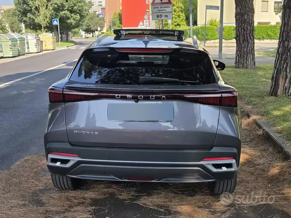 Usata Omoda 5 147 CV (108 kW) 2025 Grigio SUV
