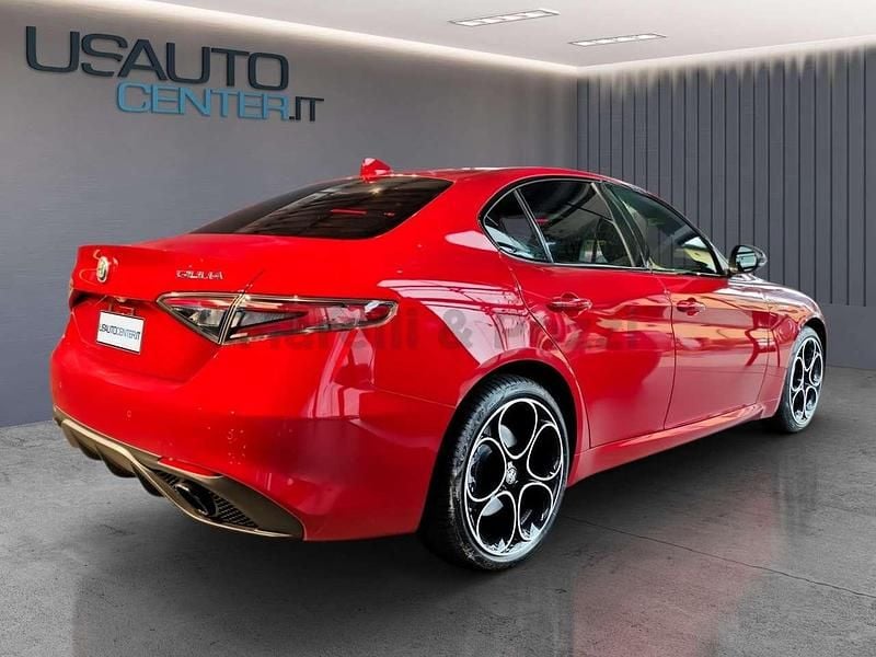 Nuova Alfa Romeo Giulia Veloce 209 CV (153 kW) 2025 Rosso Berlina