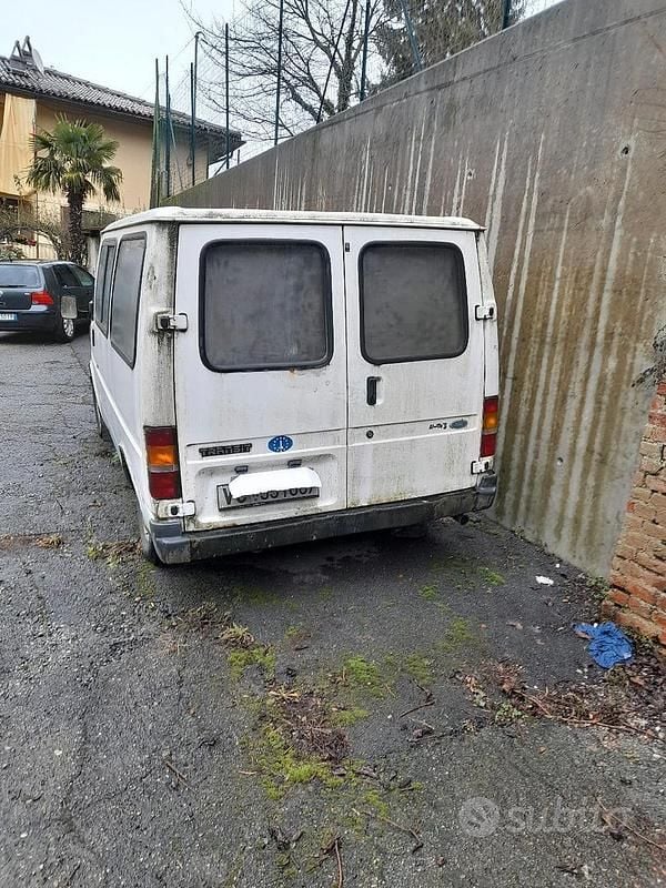 Usata Ford E-Transit 1989 Bianco Furgone