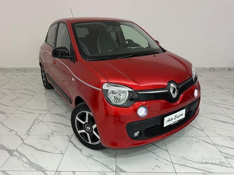 Usata Renault Twingo LIMITED 70 CV (51 kW) 2017 Rosso Utilitaria