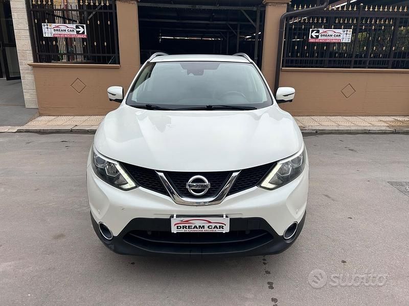 Usata Nissan Qashqai 360º 131 CV (96 kW) 2015 Bianco SUV