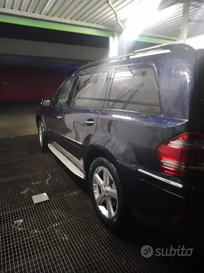 Usata Mercedes GL420 306 CV (225 kW) 2008 Blu SUV
