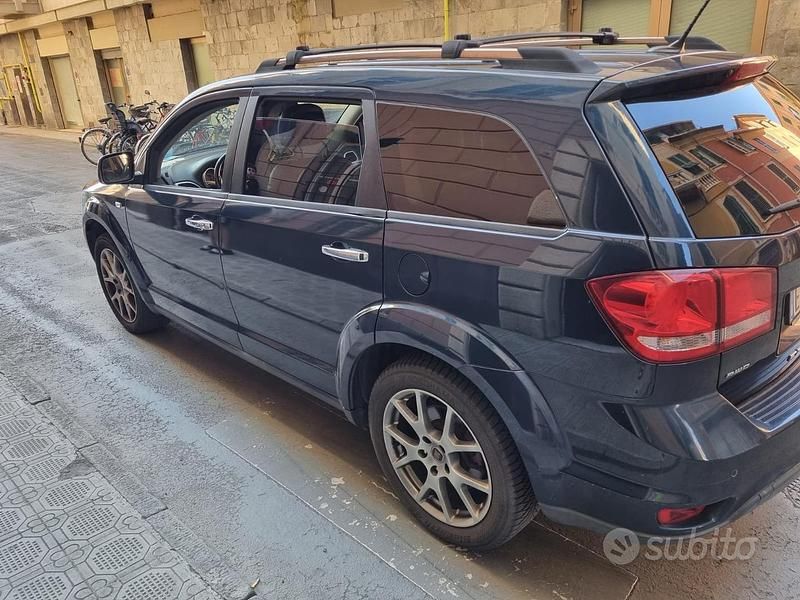 Usata Fiat Freemont 170 CV (125 kW) 2015 Blu SUV