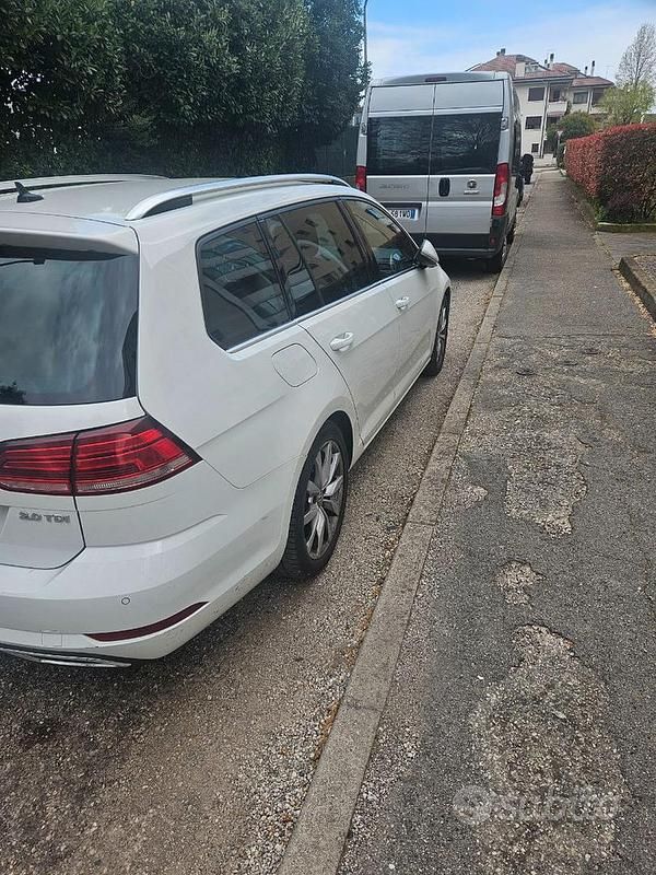 Usata VW Golf VII 136 CV (100 kW) 2017 Bianco Station wagon