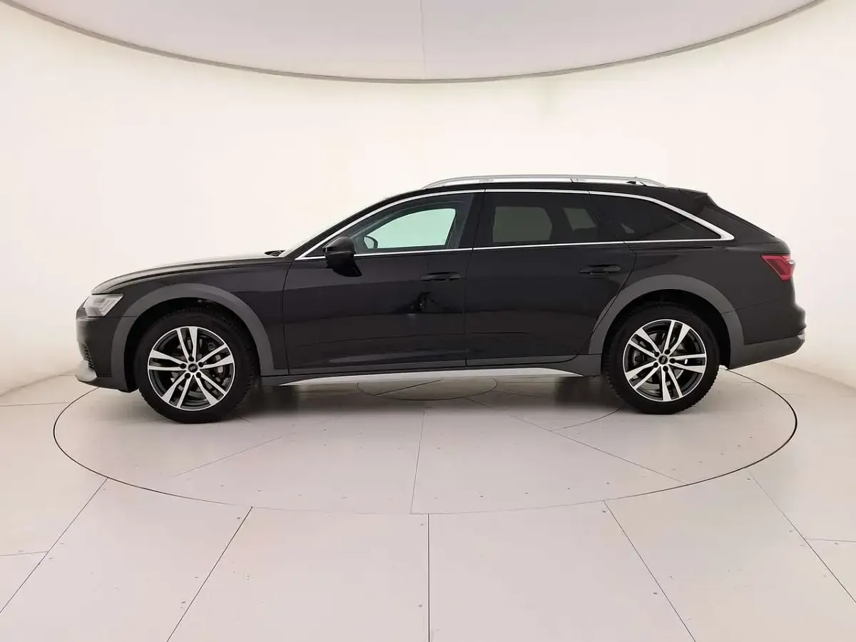 Usata Audi A6 Allroad Advanced 204 CV (150 kW) 2024 Nero mito metallizzato Station wagon