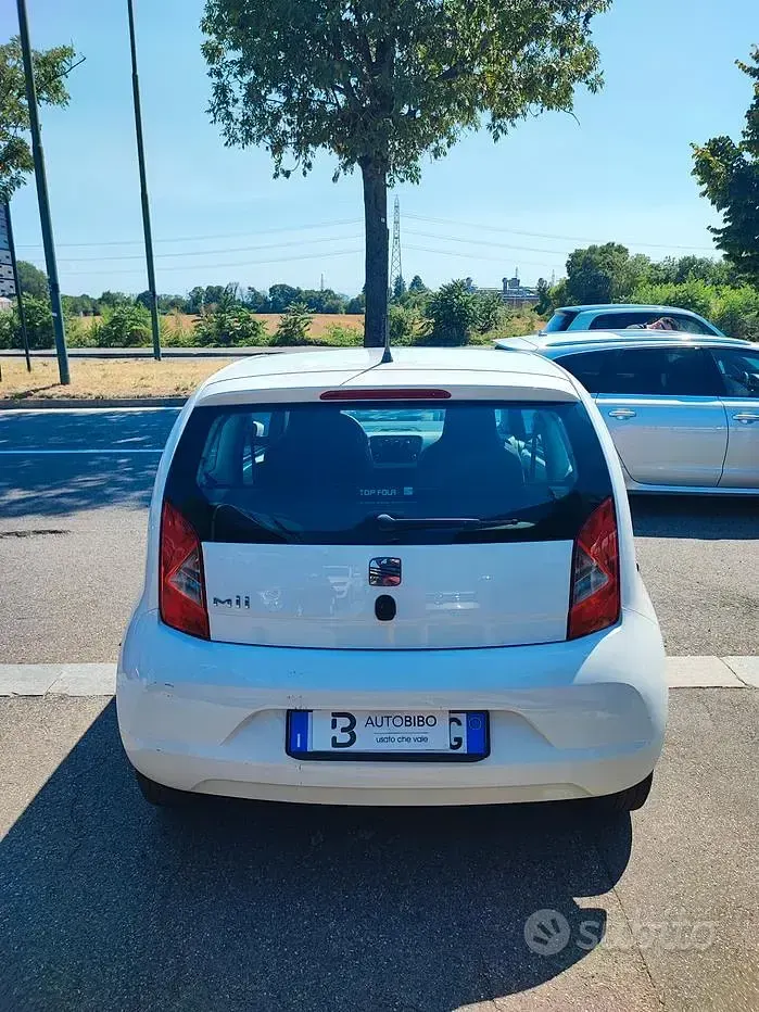 Usata Seat Mii Chic 60 CV (44 kW) 2014 Bianco Utilitaria