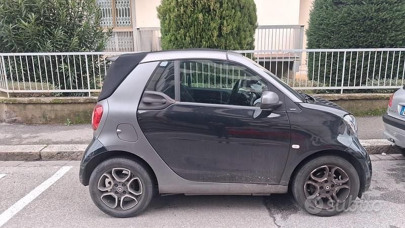 Usata Smart ForTwo Cabrio 2018 Nero Cabrio
