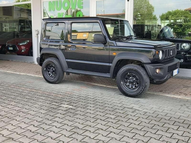 Second-hand Suzuki Jimny 102 CP (75 kW) 2023 Verde SUV