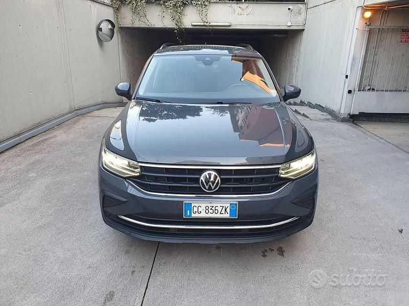 Usata VW Tiguan Life 150 CV (110 kW) 2021 Grigio SUV