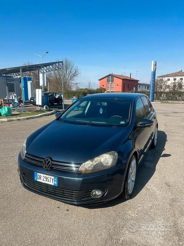 Usata VW Golf VI 140 CV (102 kW) 2008 Blu Utilitaria