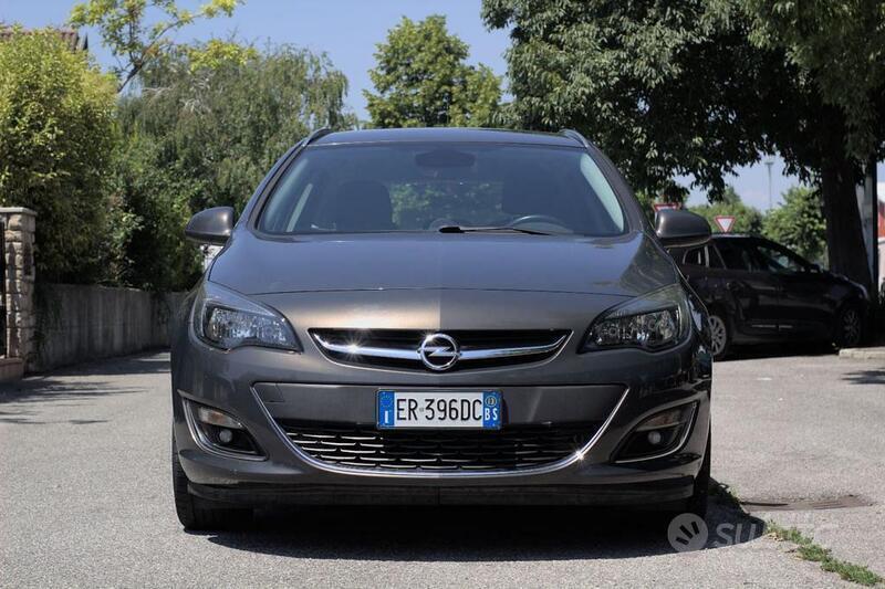 Usato 2013 Opel Astra Diesel (7.000 €)