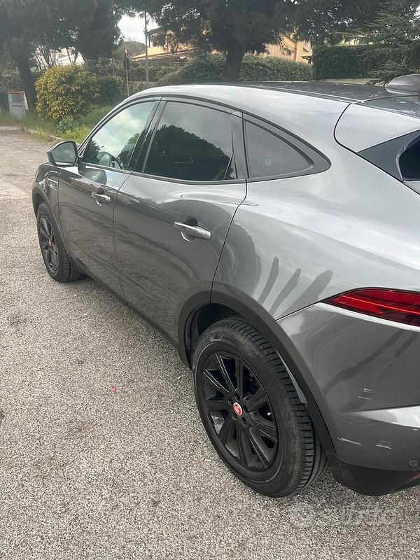 Usata Jaguar E-Pace 200 CV (147 kW) 2020 Grigio SUV