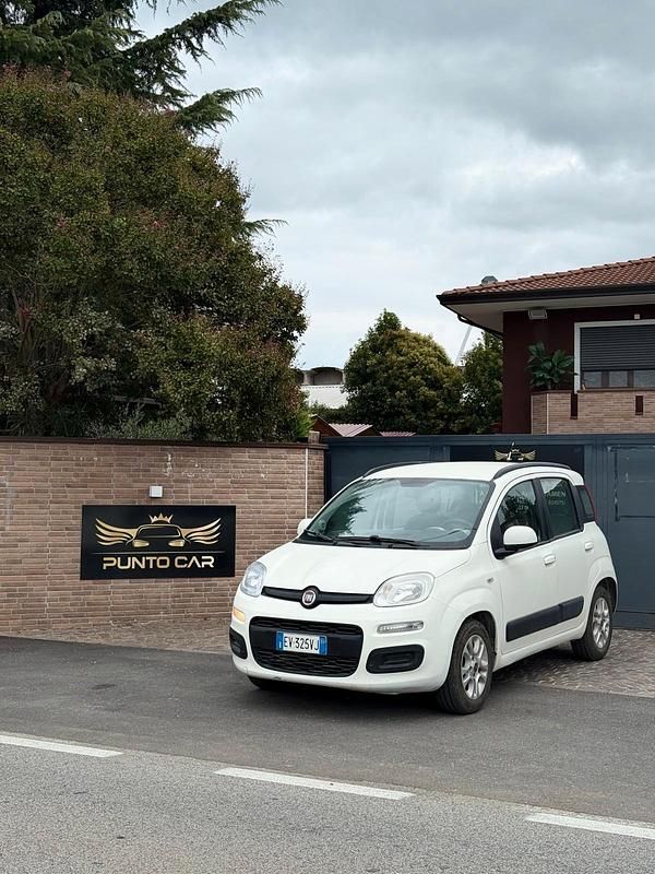 Usata Fiat Panda Lounge 75 CV (55 kW) 2014 Bianco Utilitaria