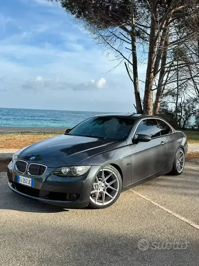 Usata BMW 330 Cabriolet 231 CV (169 kW) 2007 Cabrio