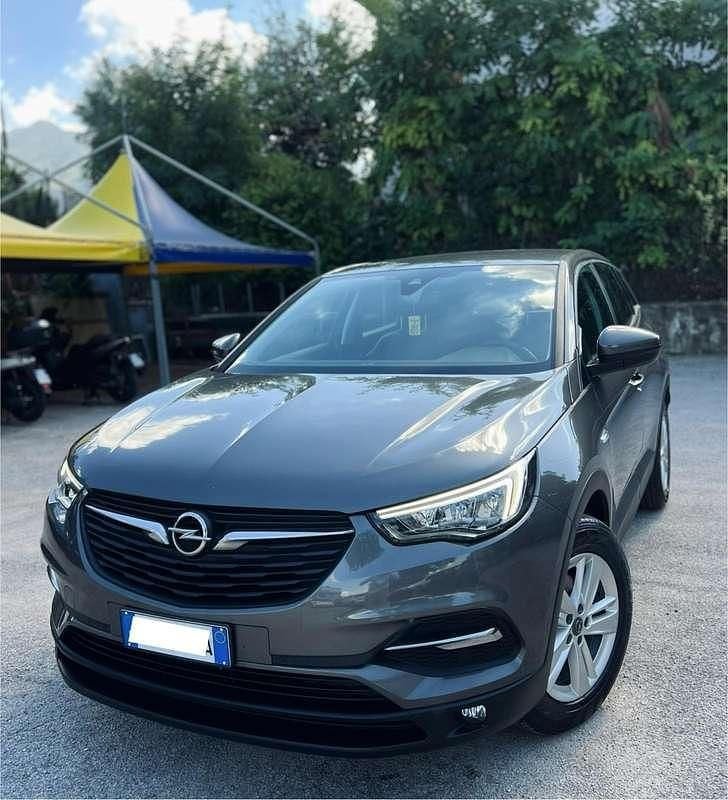 Usata 2021 Opel Grandland X Design Edition SUV | 18.000 € (Buon prezzo) - Immagine 1/4