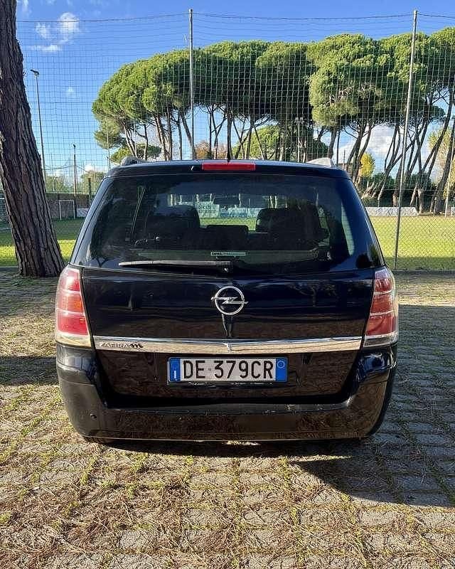 Usata Opel Zafira Cosmo 94 CV (69 kW) 2006 Nero Monovolume