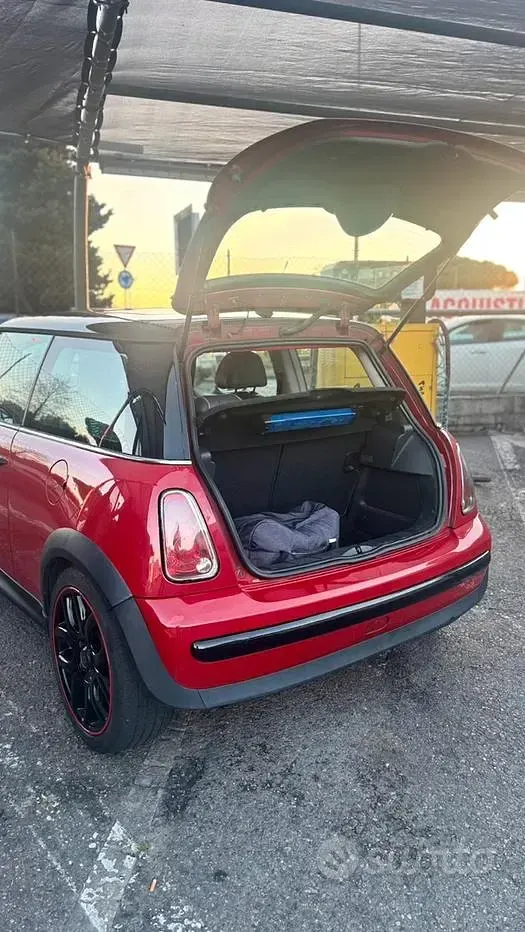 Usata Mini One D 75 CV (55 kW) 2004 Rosso Utilitaria