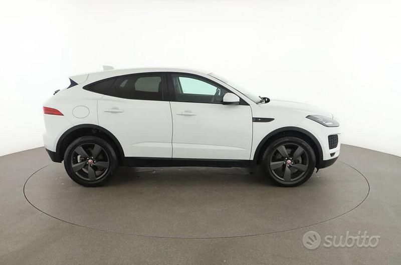 Usado Jaguar E-Pace S 200 CV (147 kW) 2019 Blanco SUV