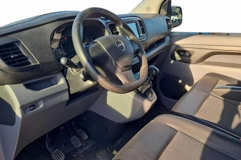 Usata Opel Vivaro Enjoy 120 CV (88 kW) 2020 Bianco Monovolume