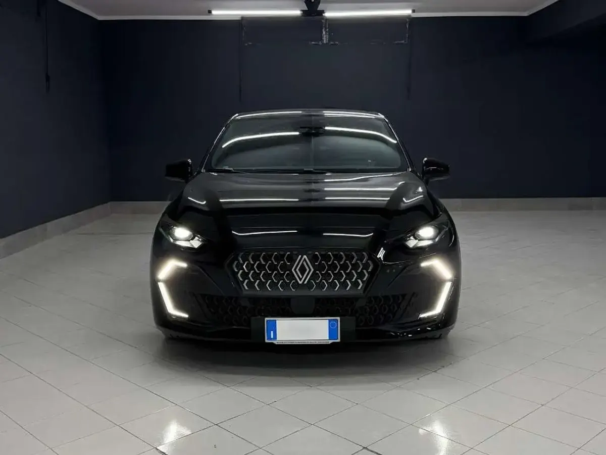 Nuova Renault Clio V Techno 109 CV (80 kW) 2026 Nero etoile' Berlina