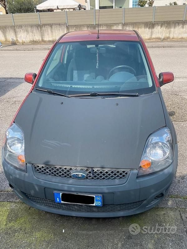Usata Ford Fiesta 2006 Utilitaria