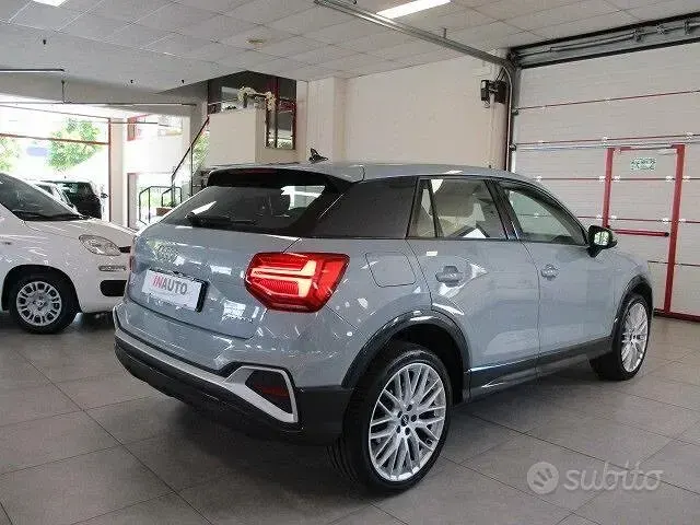 Usata Audi Q2 S-Line 150 CV (110 kW) 2025 Grigio freccia SUV