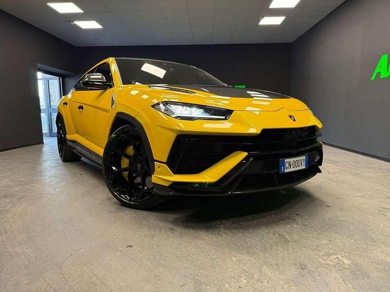 Usata Lamborghini Urus 650 CV (478 kW) 2023 Giallo SUV