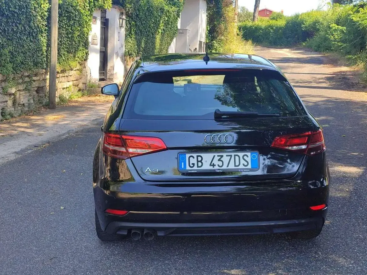 Usata Audi A3 Business 150 CV (110 kW) 2020 Nero Berlina