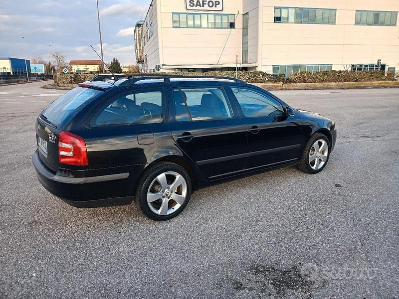 Usata Skoda Octavia 105 CV (77 kW) 2007 Nero Station wagon