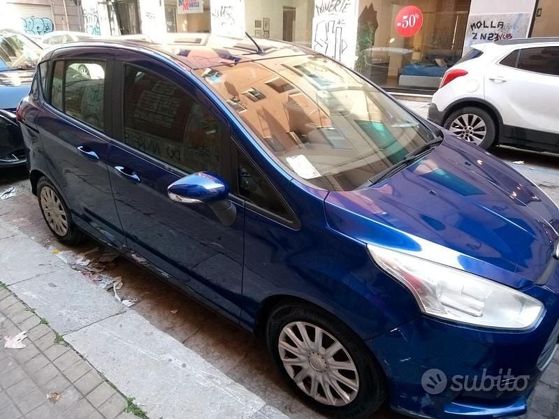 Usata Ford B-MAX Business Edition 75 CV (55 kW) 2017 Blu Monovolume