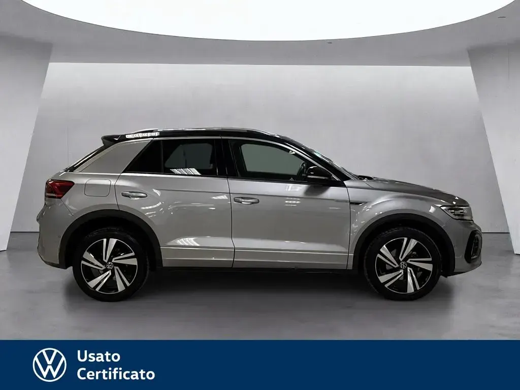 Usata VW T-Roc R-line 116 CV (85 kW) 2022 Grigio SUV