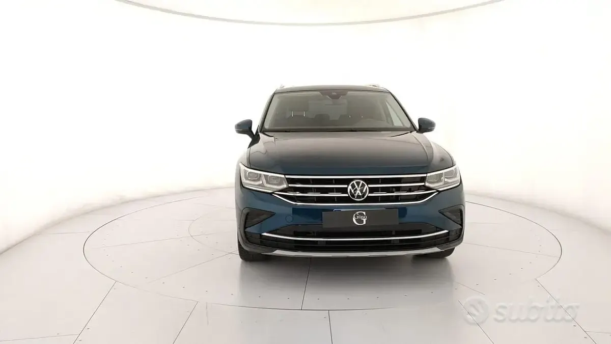 Usata VW Tiguan Elegance 150 CV (110 kW) 2020 Blu SUV
