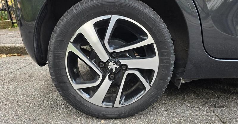 Usata Peugeot 108 82 CV (60 kW) 2015 Grigio Utilitaria