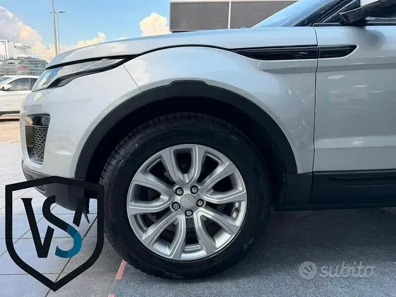 Usata Land Rover Range Rover evoque Pure 150 CV (110 kW) 2017 Grigio SUV