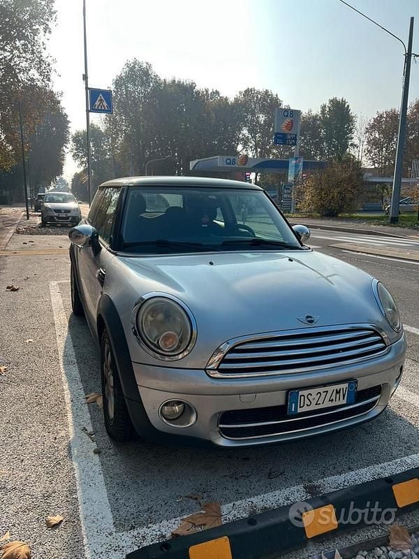 Usata 2009 Mini Cooper Utilitaria | 3300 € (Ottimo prezzo) - Immagine 1/4