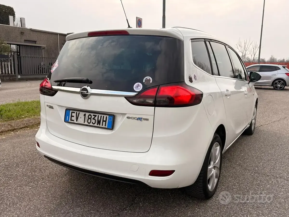 Usata Opel Zafira Tourer 150 CV (110 kW) 2014 Bianco Monovolume