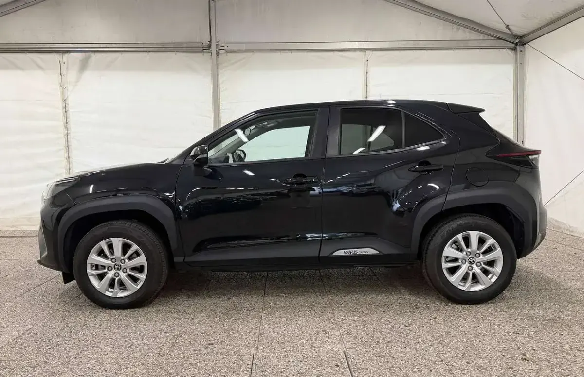 Usata Toyota Yaris Cross Business Edition 92 CV (67 kW) 2023 Nero SUV