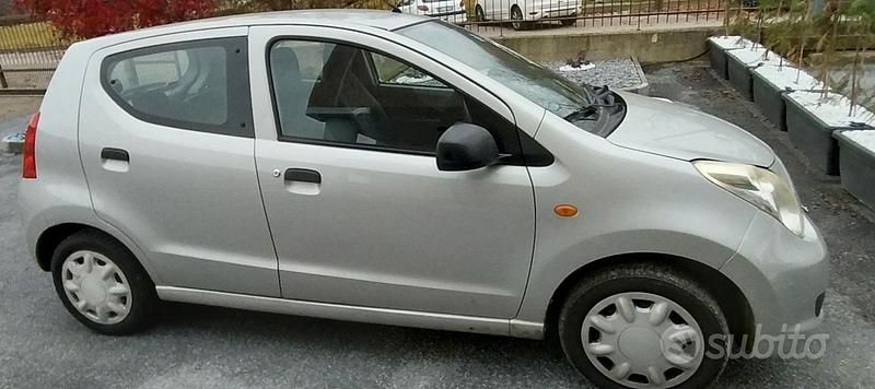 Usata Suzuki Alto 2012 Grigio Utilitaria
