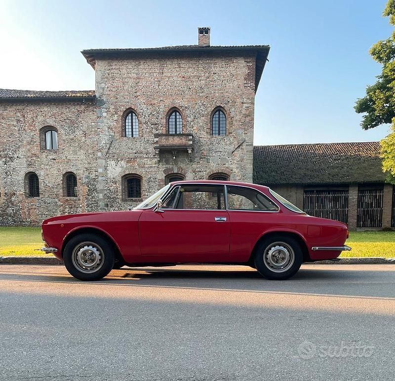 Rosso Usata 1970 Alfa Romeo GT Junior Coupé | 28.000 € - Immagine 1/4
