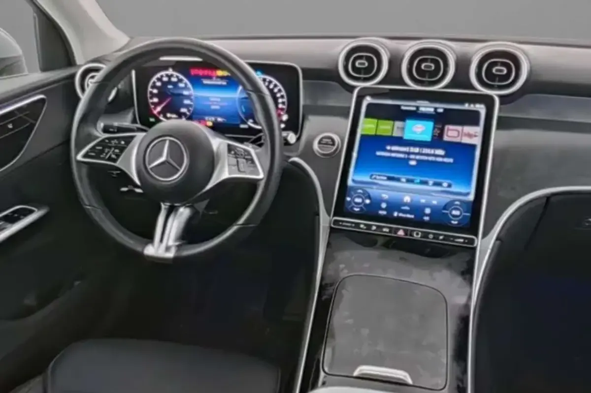 Usata Mercedes GLC400d Advanced Plus 381 CV (280 kW) 2024 Argento SUV