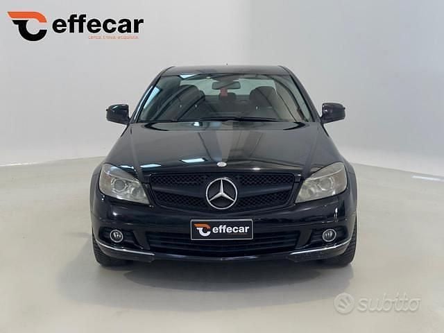Usata Mercedes C280 Elegance 231 CV (169 kW) 2008 Nero Berlina